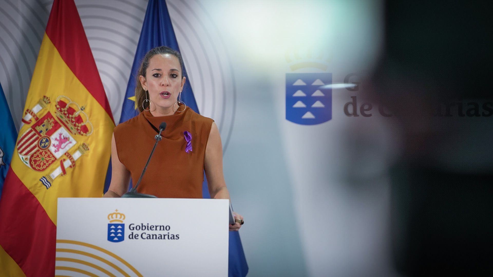 Empleo inyectará más de ocho millones de euros a los municipios para fomentar el emprendimiento en Canarias
